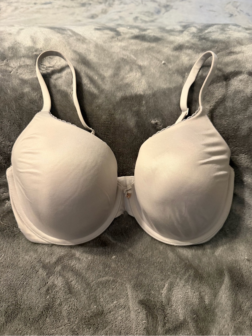 Victoria's Secret Nude Light Beige T-Shirt Bra